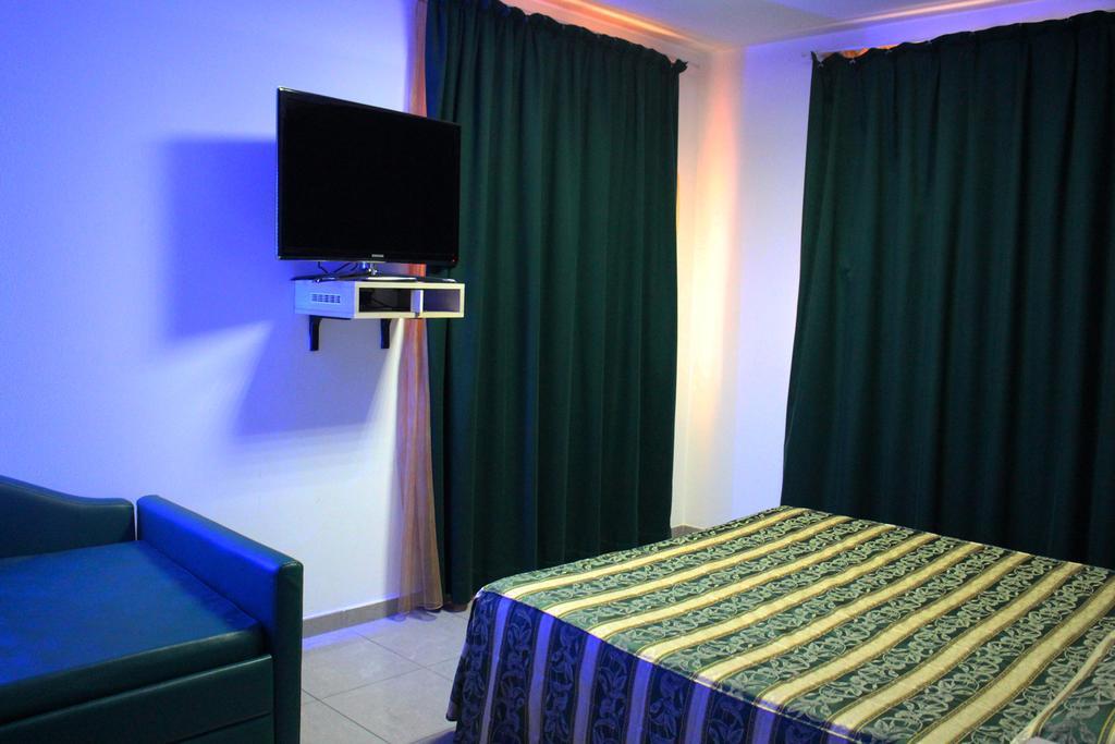 Orange Motel Веригате Екстериор снимка