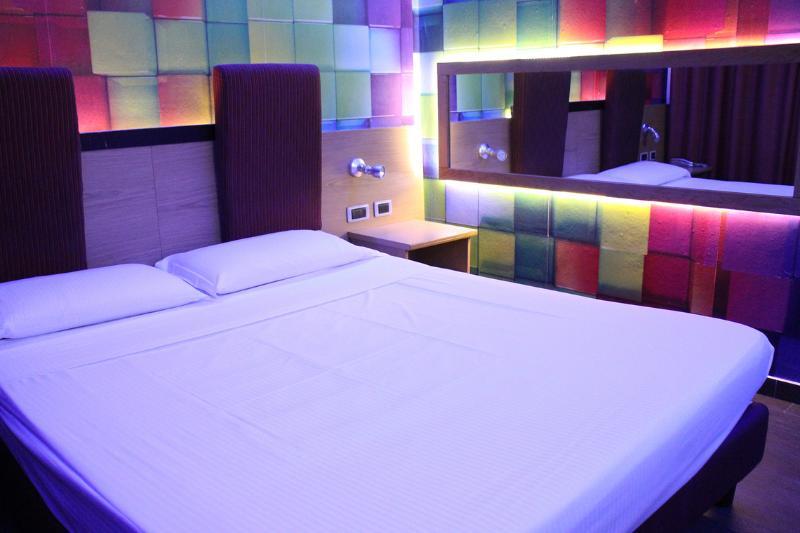 Orange Motel Веригате Екстериор снимка