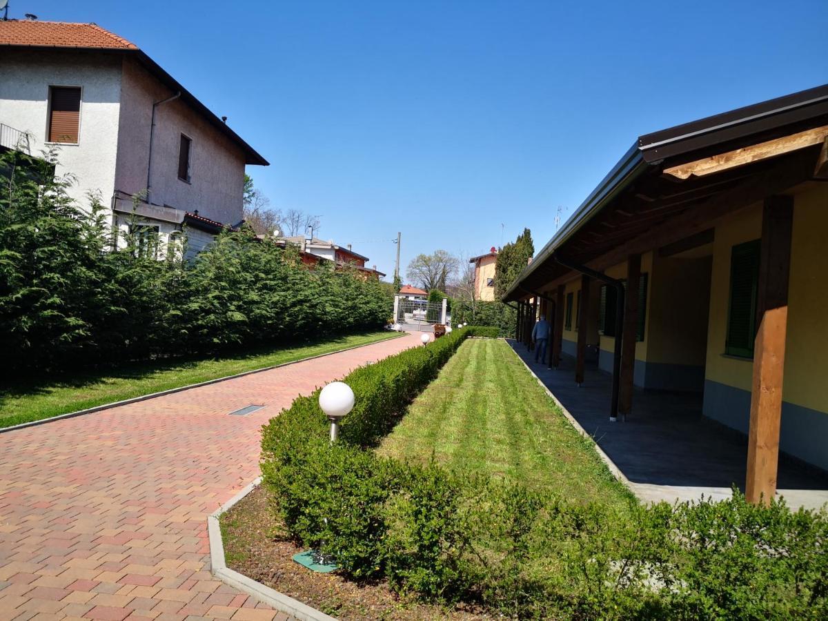 Orange Motel Веригате Екстериор снимка